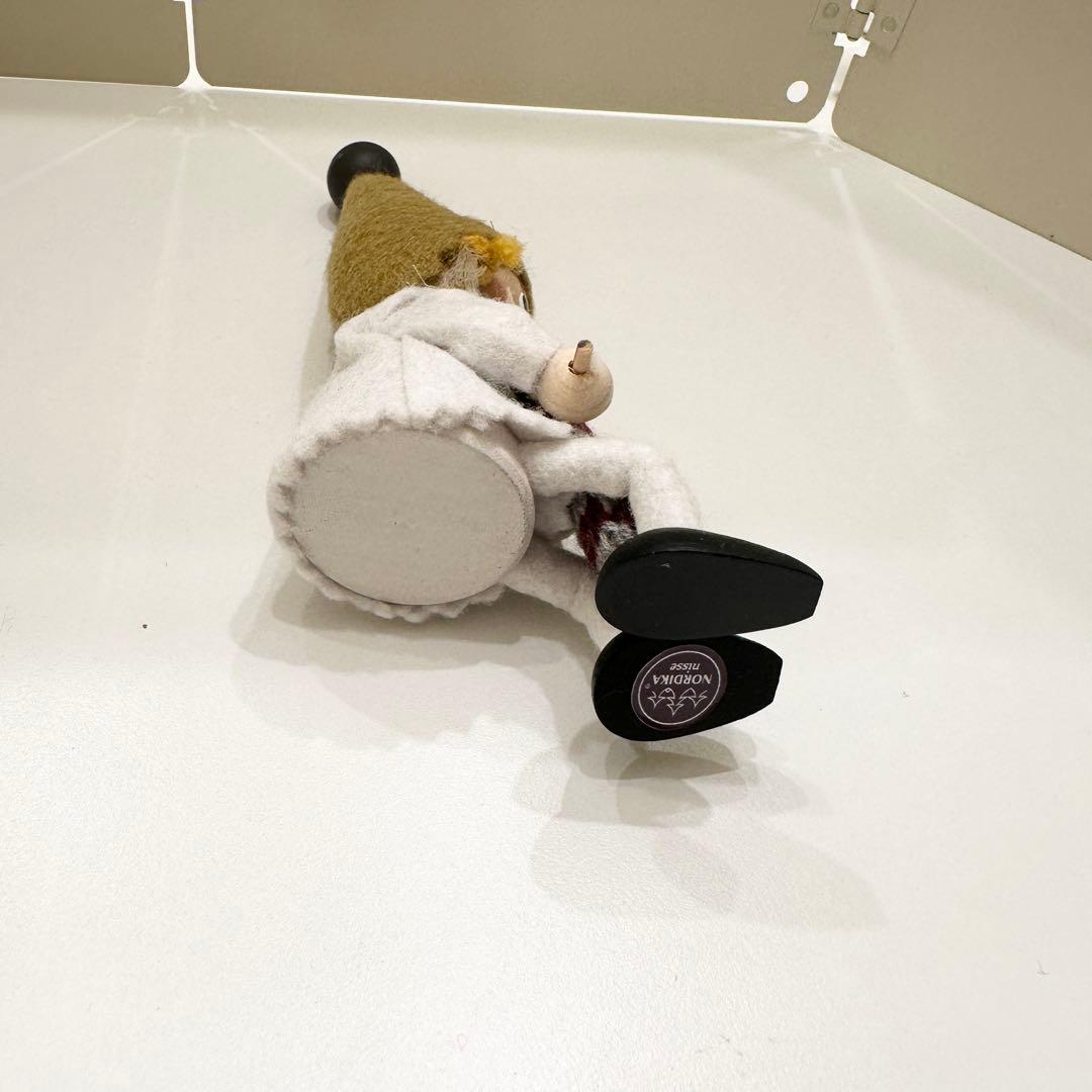 ノルディカ ニッセ クリスマスを待ちのぞむニッセ 2体セット　ベンチ付き