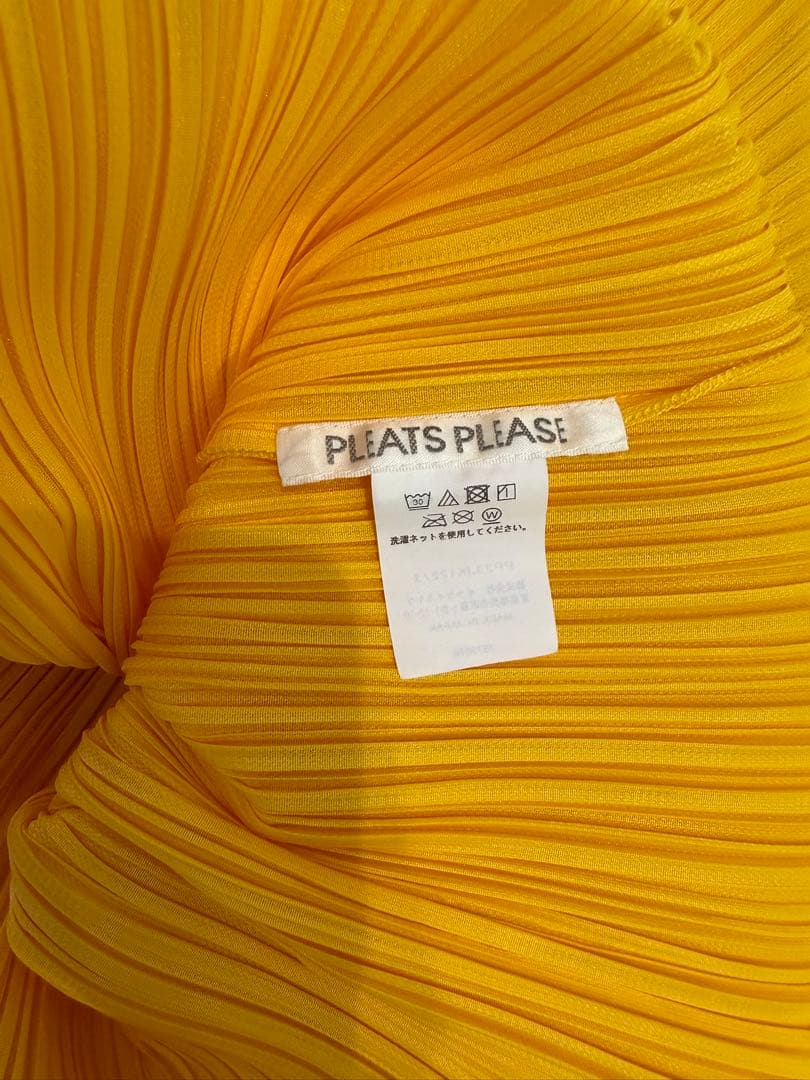 PLEATS PLEASE MIYAKE プリーツプリーズ　半袖　トップス