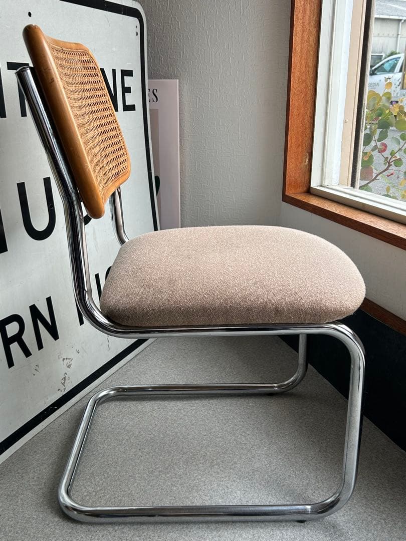 ヴィンテージ　カンチレバー　チェア籐　ラタン　スチール　椅子　レトロモダン