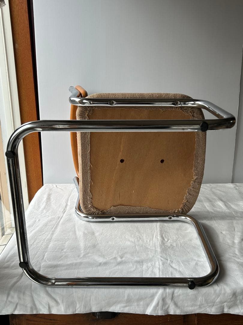 ヴィンテージ　カンチレバー　チェア籐　ラタン　スチール　椅子　レトロモダン