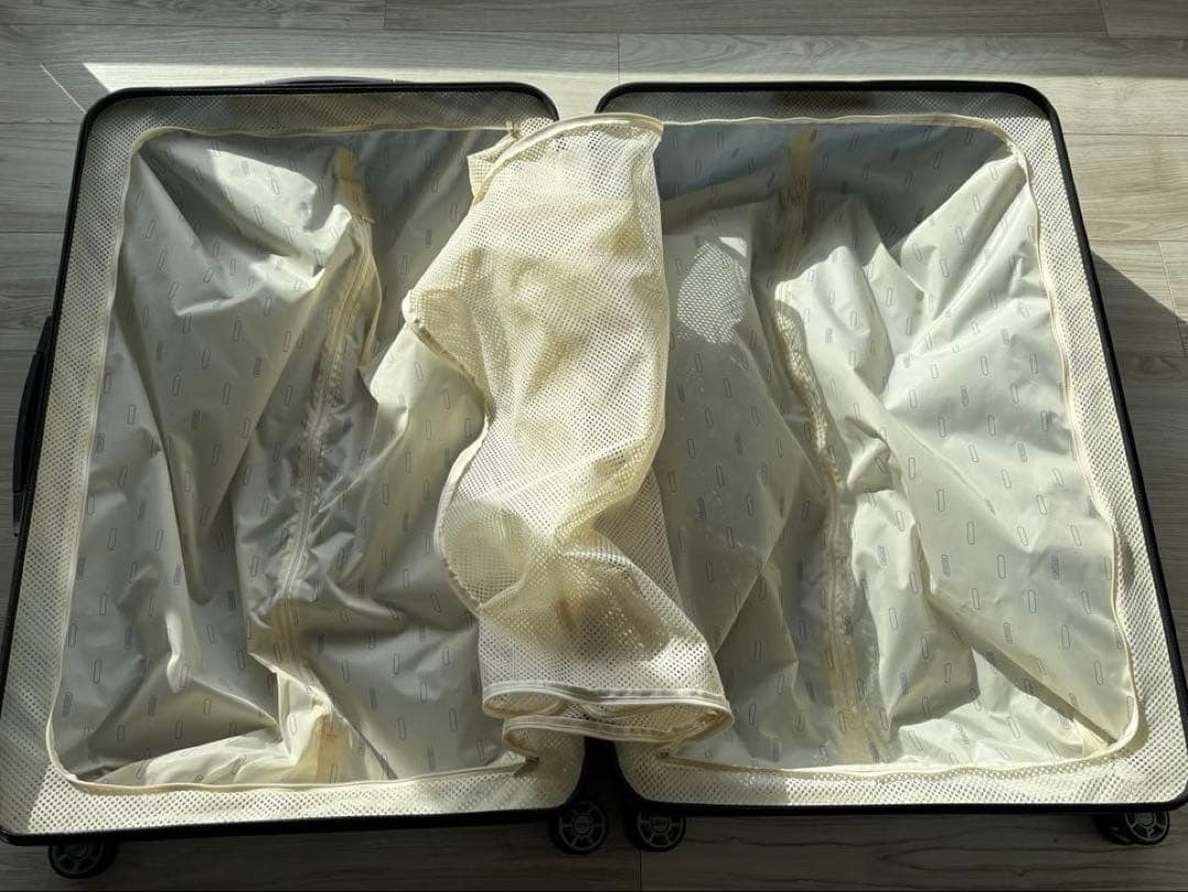 リモワ　サルサエアー　アイスブルー　中古91ℓ TSAロック