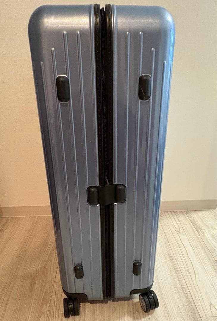 リモワ　サルサエアー　アイスブルー　中古91ℓ TSAロック
