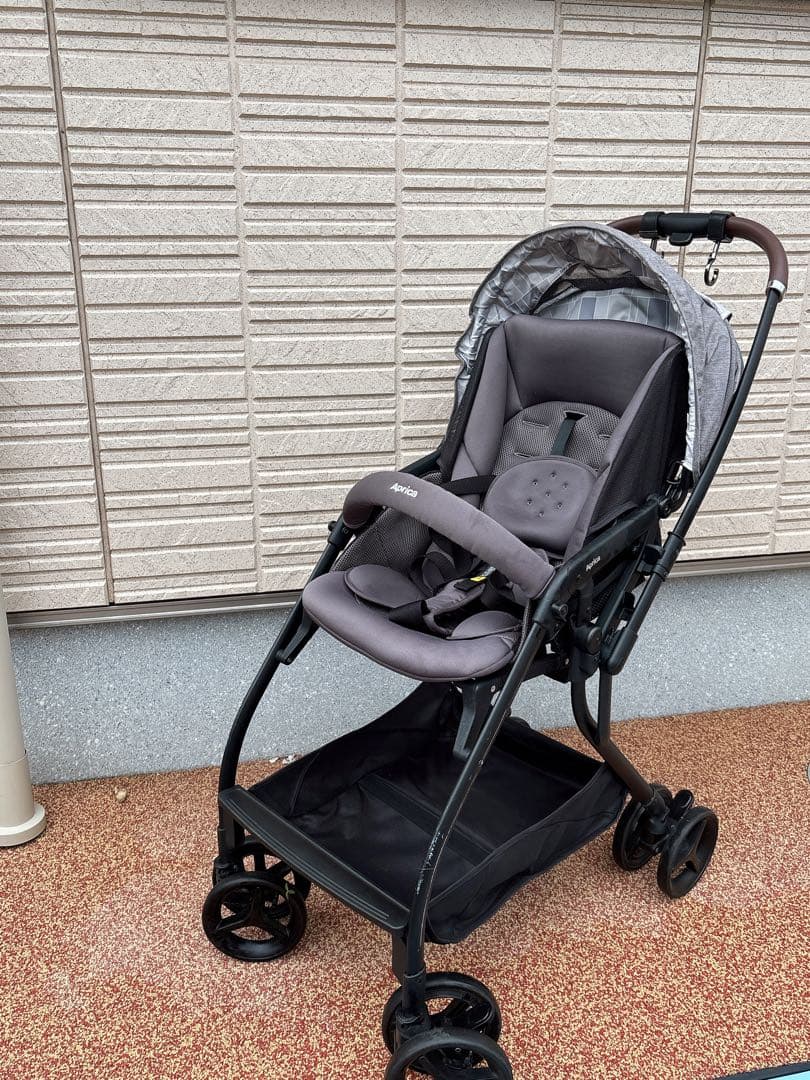 【ukaさん専用】Aprica ベビーカー グレー