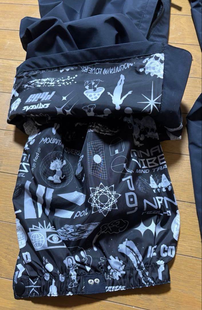 PLAYDESIGN プレイデザインスノーボードウェア　メンズXL