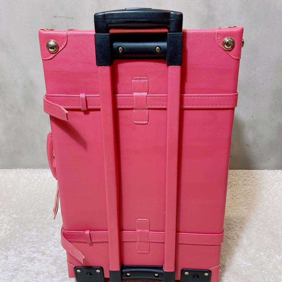 人気✨ユーラシアトランク　ショッキングピンク　機内持ち込み　キャリーケース