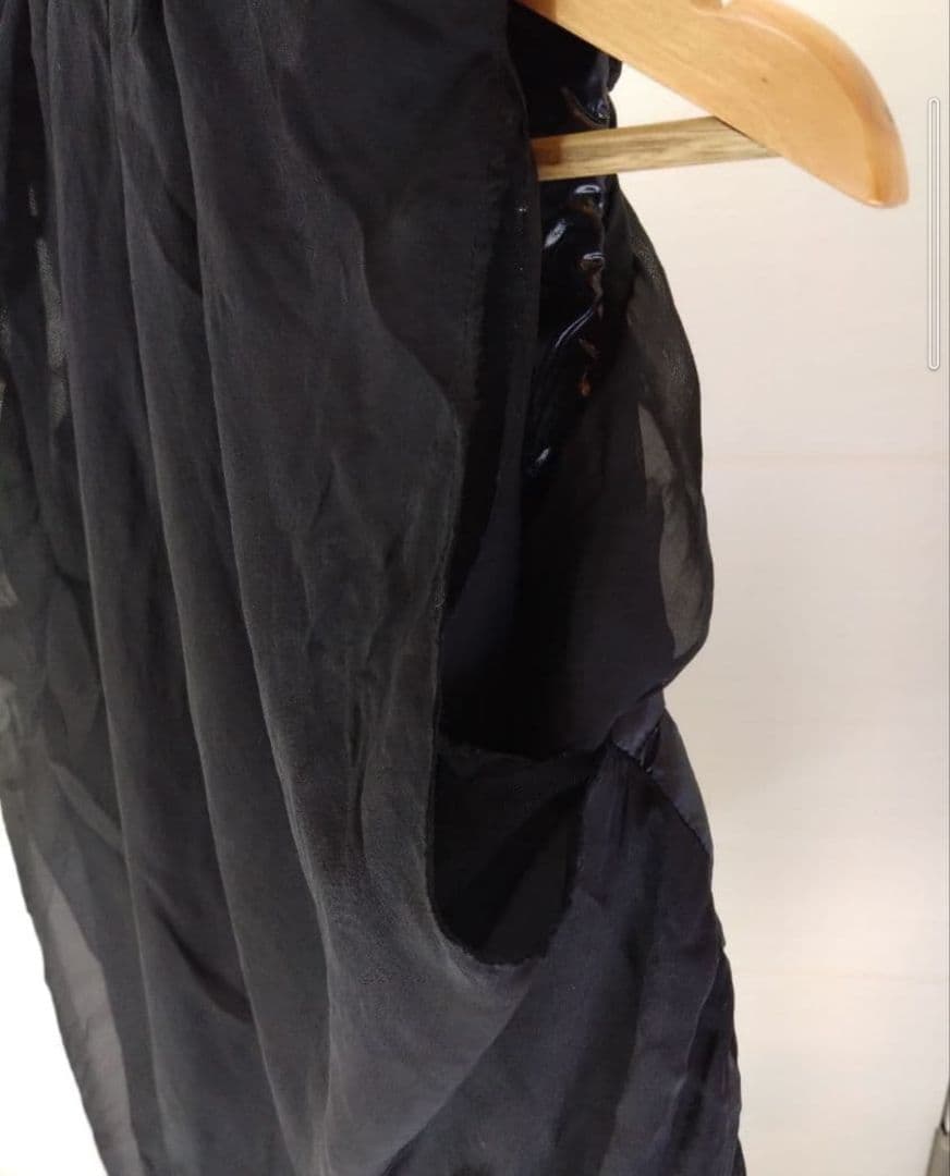 モンクレール　SONA/チュール切替/ダウンベスト/ナイロン/BLK/無地