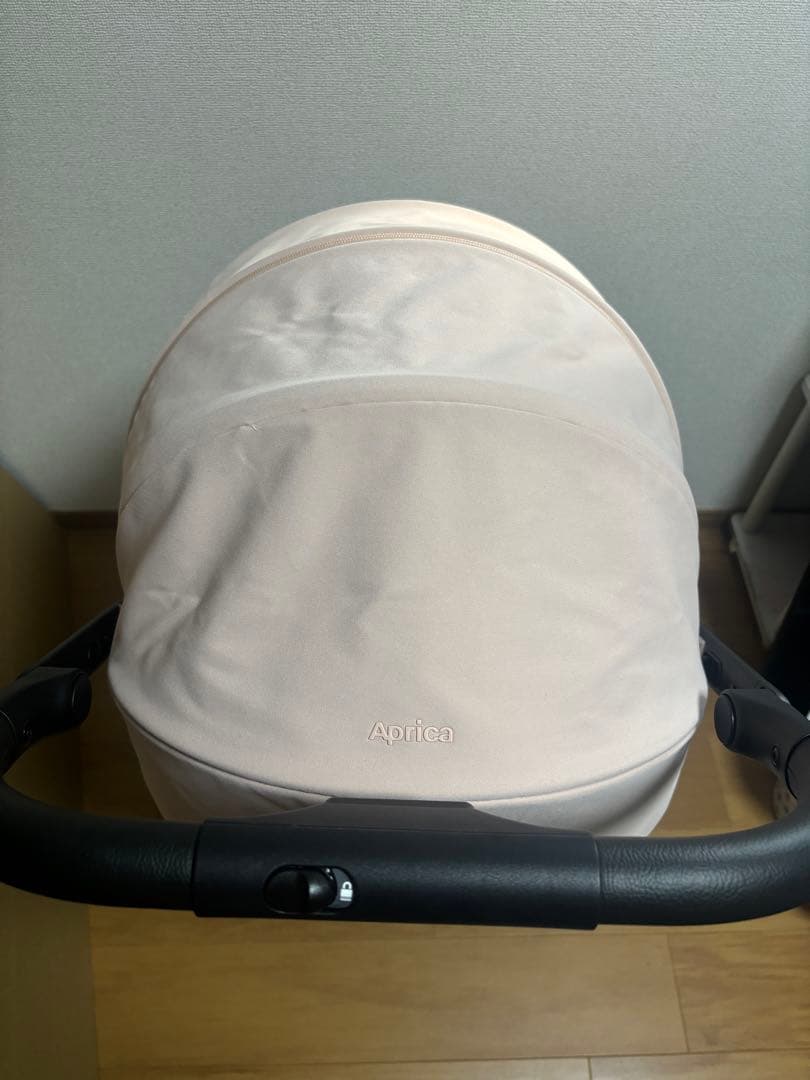 保証書、説明書なし　アップリカ　マール　リミテッドピンク　mar