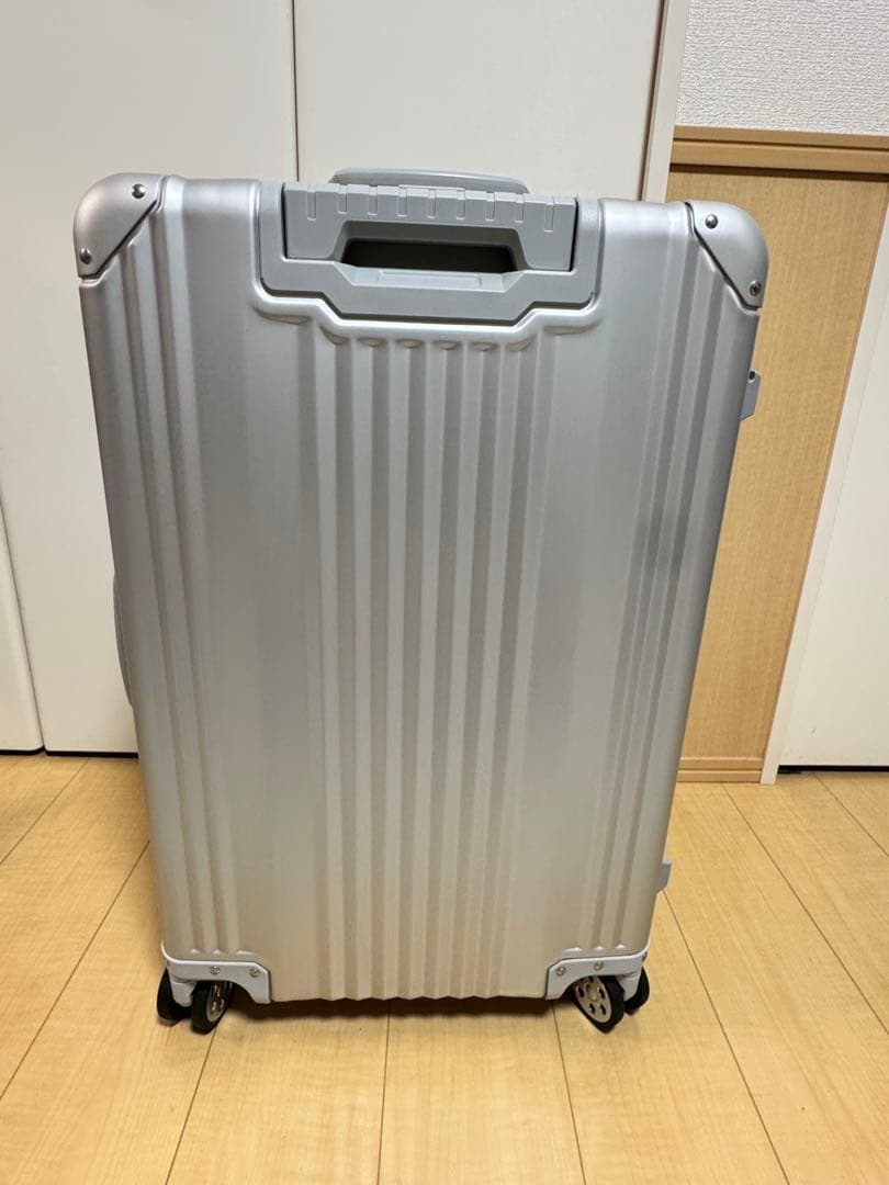 【未使用】非売品　メルセデスベンツ　キャリーケース　シルバー　65L