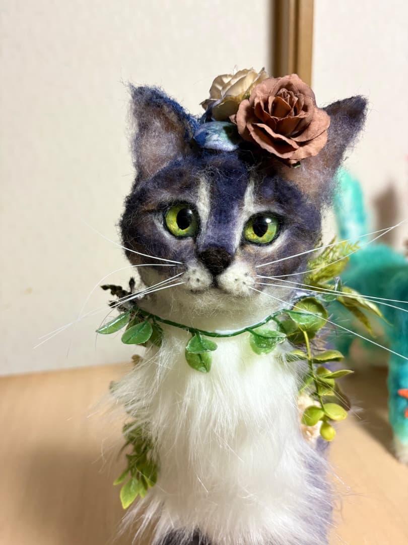 紫イメージ　猫アートドール【ハンドメイド　 羊毛フェルト ぬいぐるみ