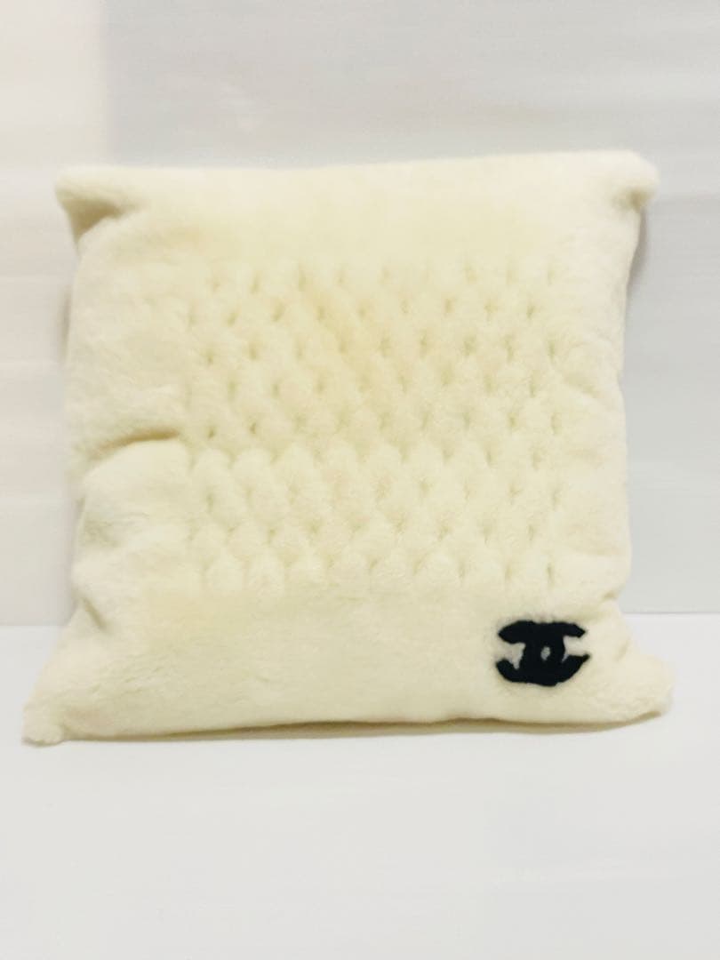 【美品】CHANEL　クッション