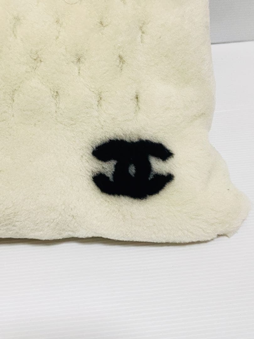 【美品】CHANEL　クッション