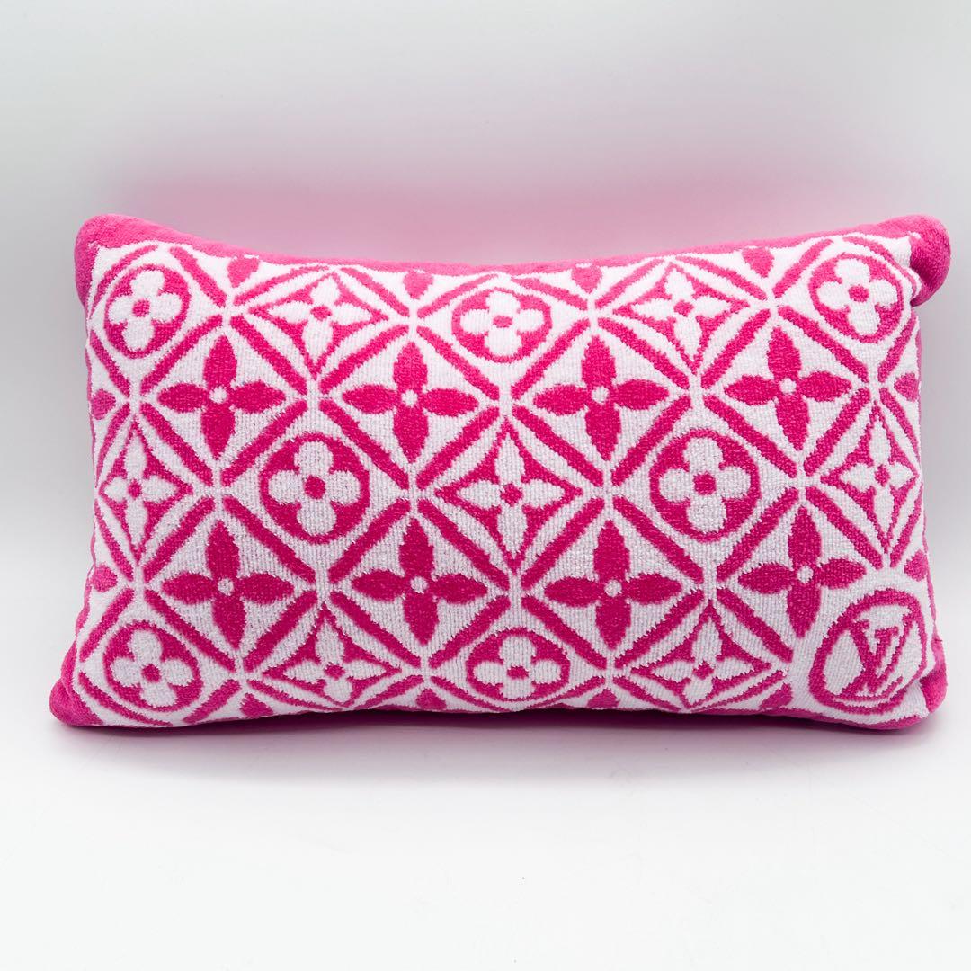 LOUIS VUITTON プティクッション モノグラム ピンク ブルー