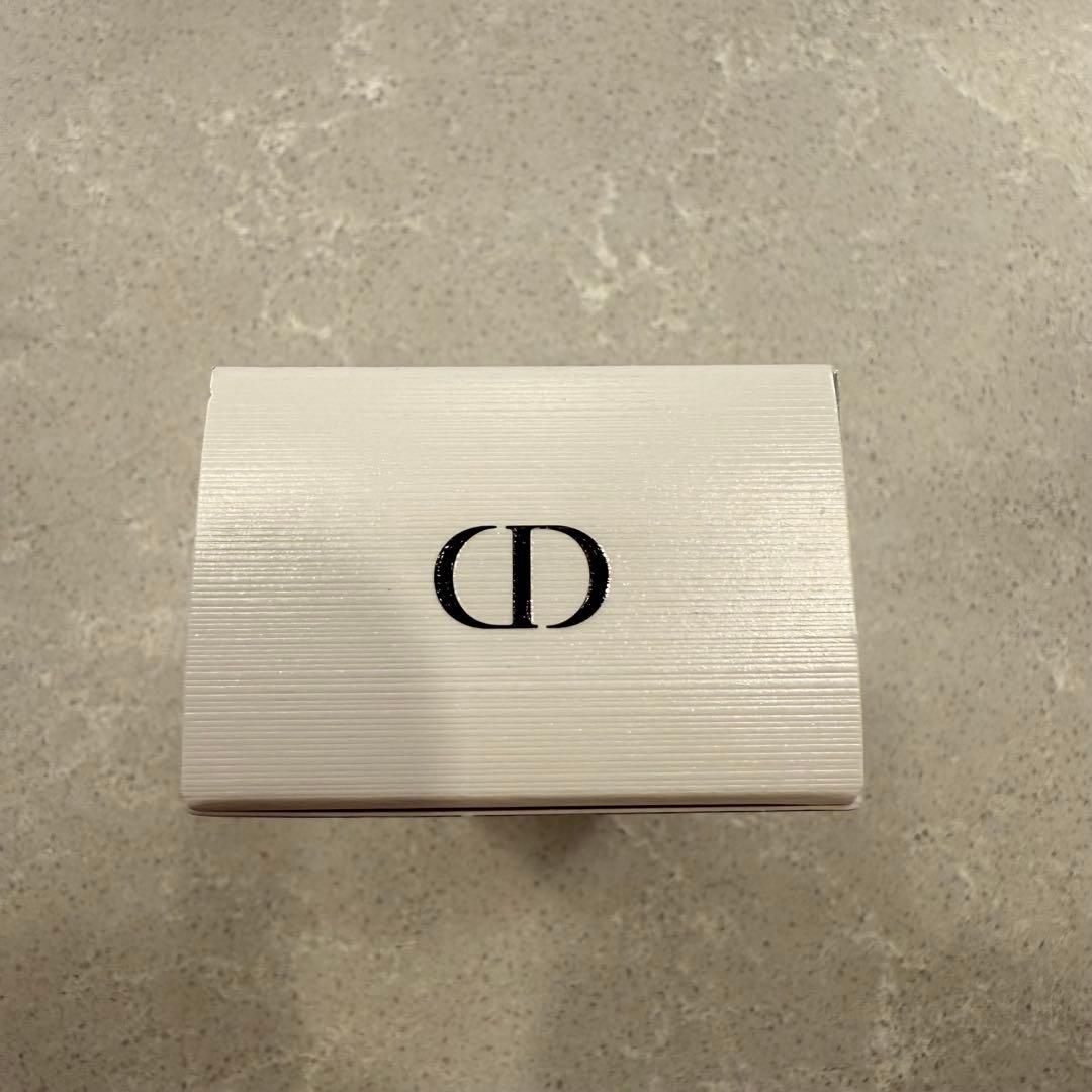 ディオール ブルー スノー メイクアップ ベース UV35 30ml