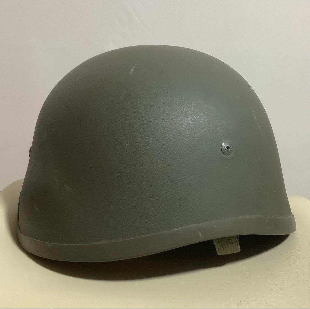 ドイツ軍 ドイツ連邦軍 M826 ケブラーヘルメット 実物放出品 58-60cm