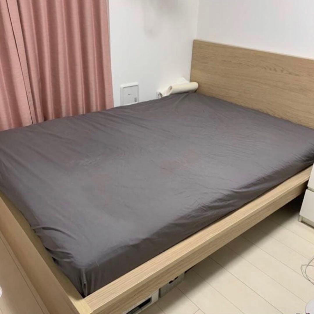 IKEA ダブルベッド　マットレスのみ