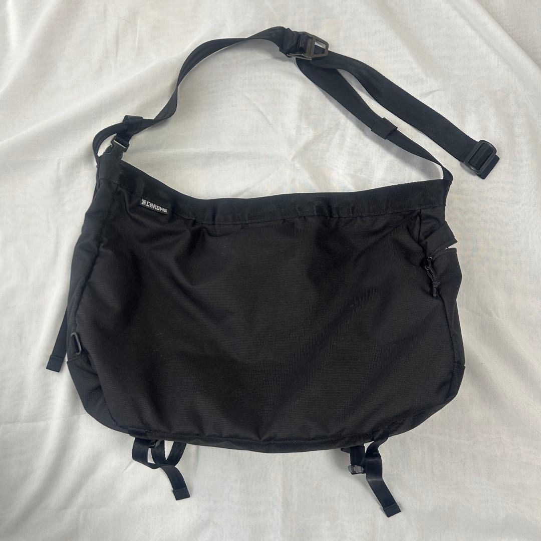 アレキサンダーリーチャン×クローム 大きめショルダーバック ブラック 黒 26L