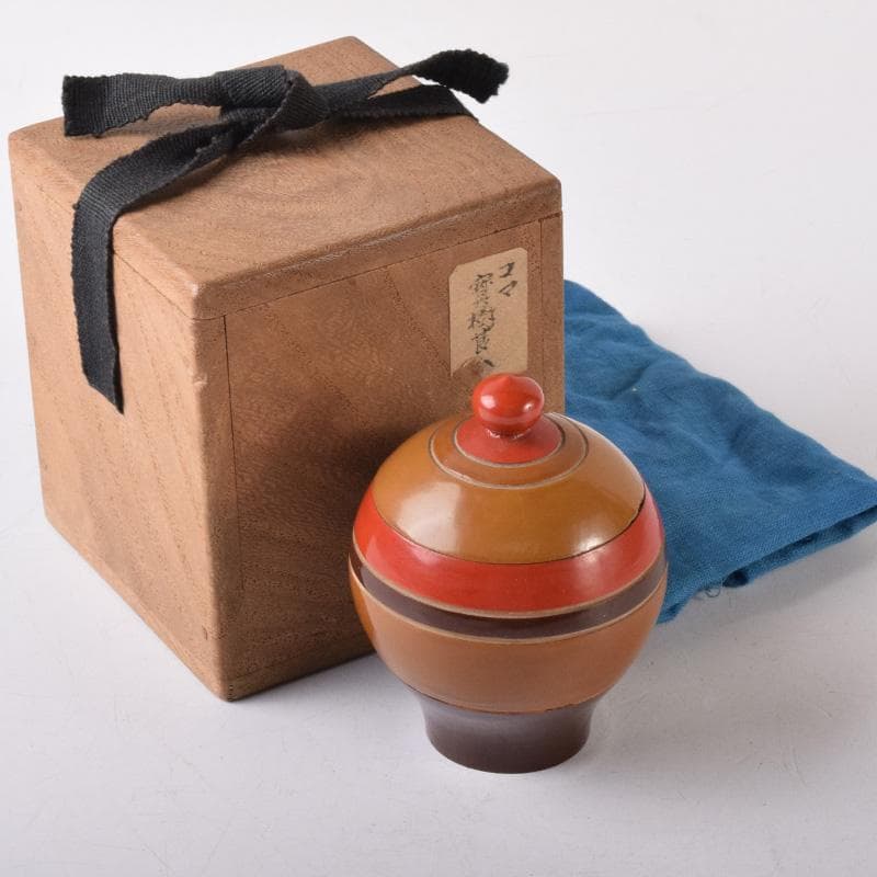 茶道具　漆塗　独楽　莨入　煙草入　時代箱付　V　8240