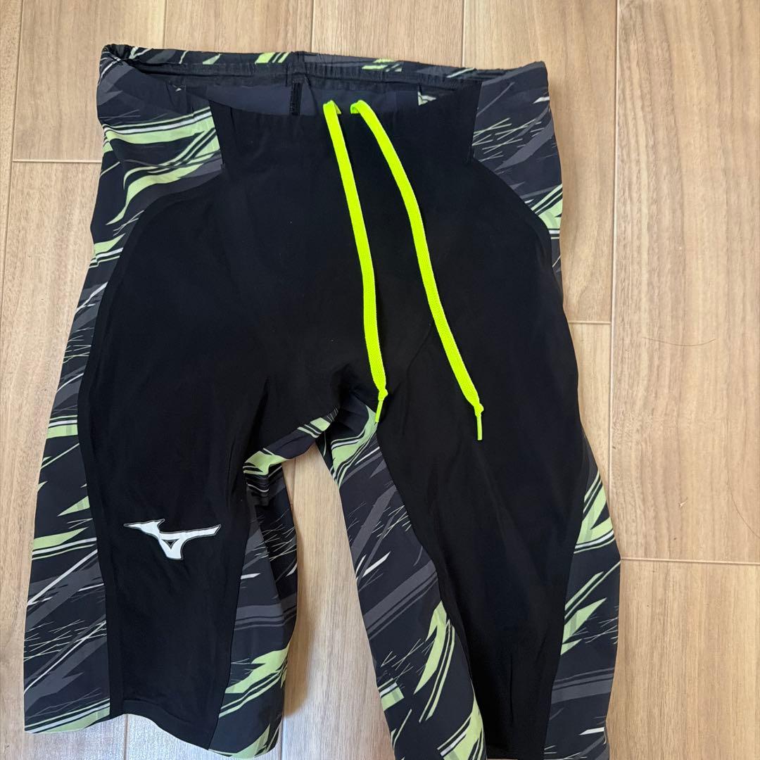 Mizuno 競泳水着 ブラック/グリーン