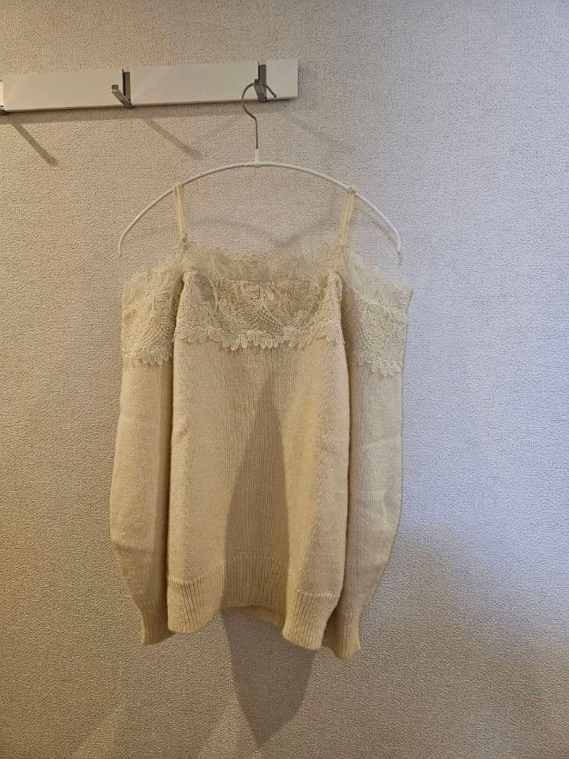 【正規品】レーストリミングオフショルニットプルオーバー SNIDEL