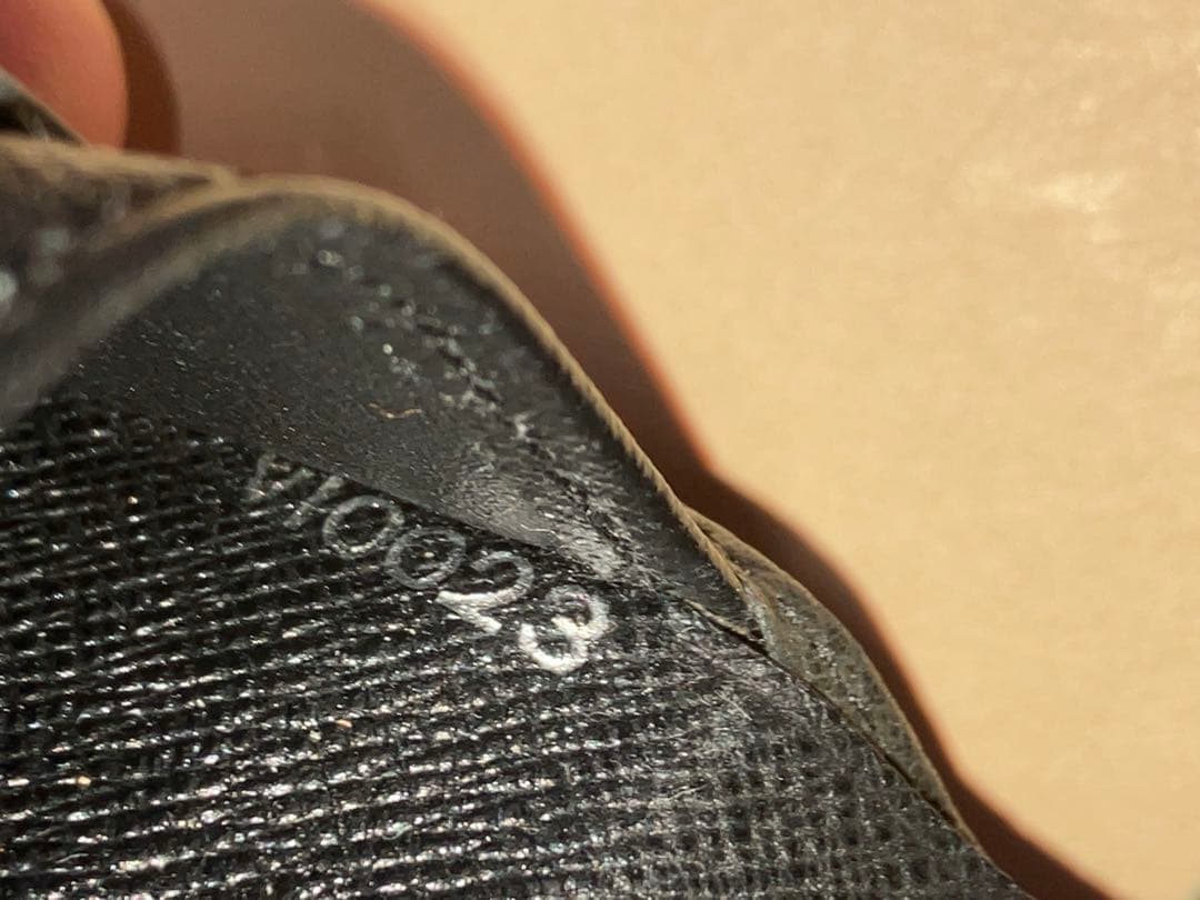 【美品】ルイヴィトン ポルトビエ3カルトクレディ 財布 タイガ アルドワーズ