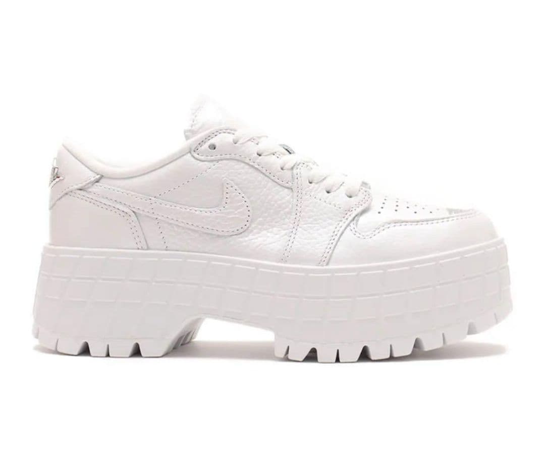 NIKE W AIR JORDAN 1 BROCKLYN LOW スニーカー