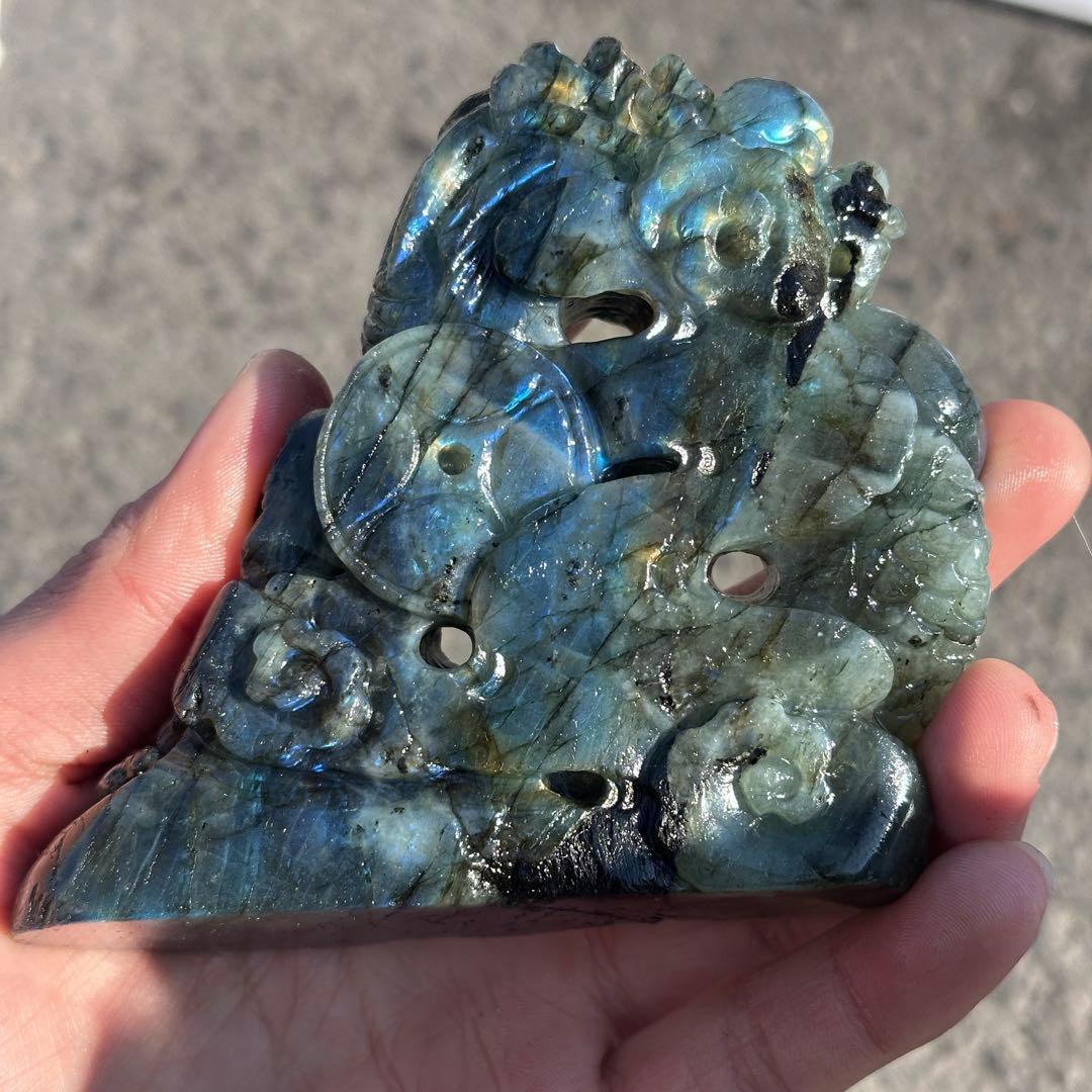 天然石ラブラドライトの龍　置物　彫り物G.252