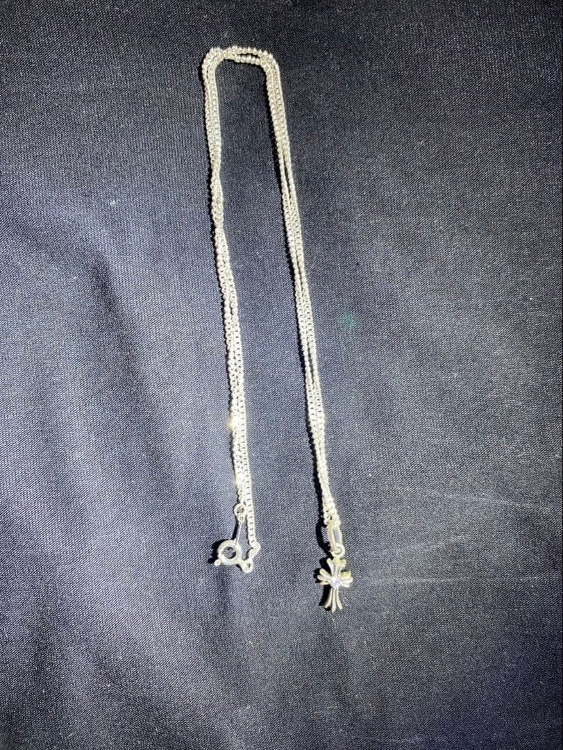 K18 WG ネックレス　十字架　ホワイトゴールド