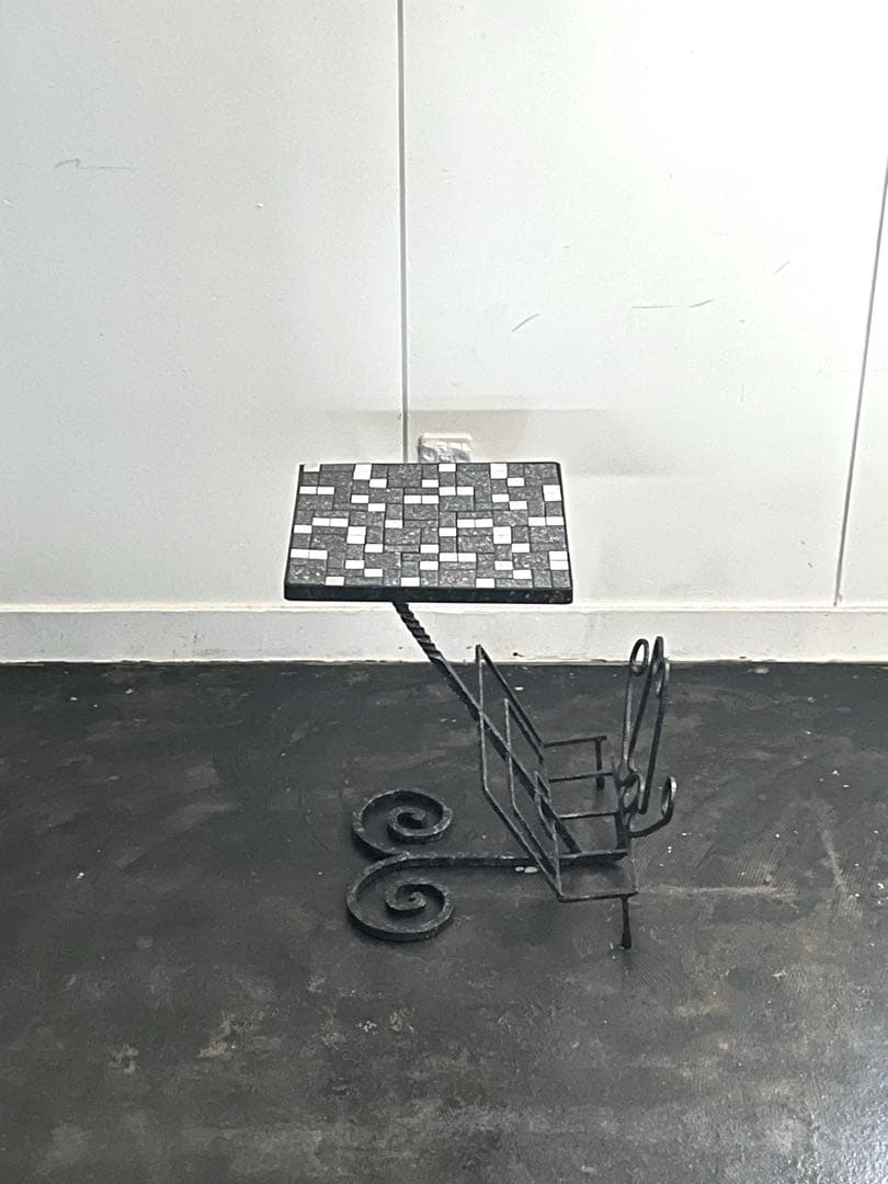 ヴィンテージ マガジンラック サイドテーブル プランタータイル 60s ベルギー