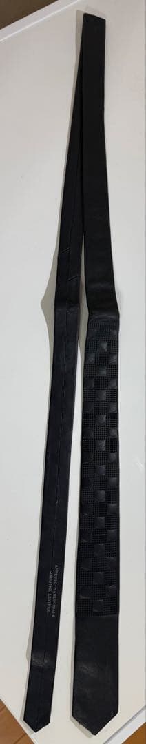 LOEWE (ロエベ) ANTEVIC スペイン製 本革 レザー ネクタイ 黒