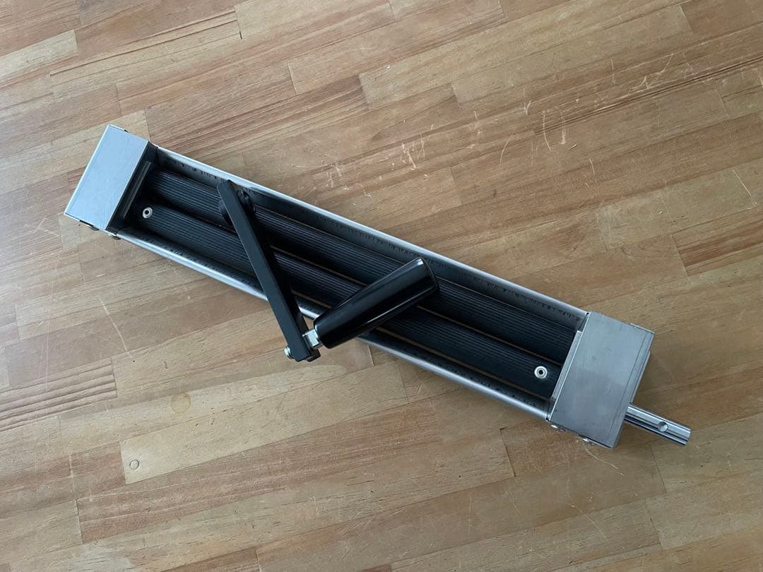 ● 根曲がり竹 根曲竹 タケノコ 皮剥き機 ●