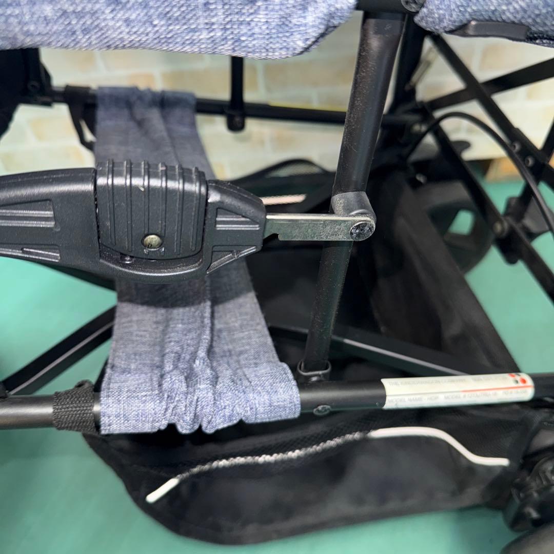 キンダーワゴン 2人乗りベビーカー DUOシティHOP 折りたたみ式