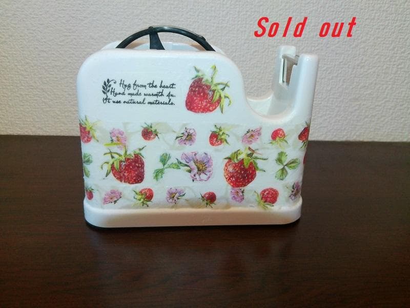 デコバージュ　テープカッター 台　リメイク　ストロベリー