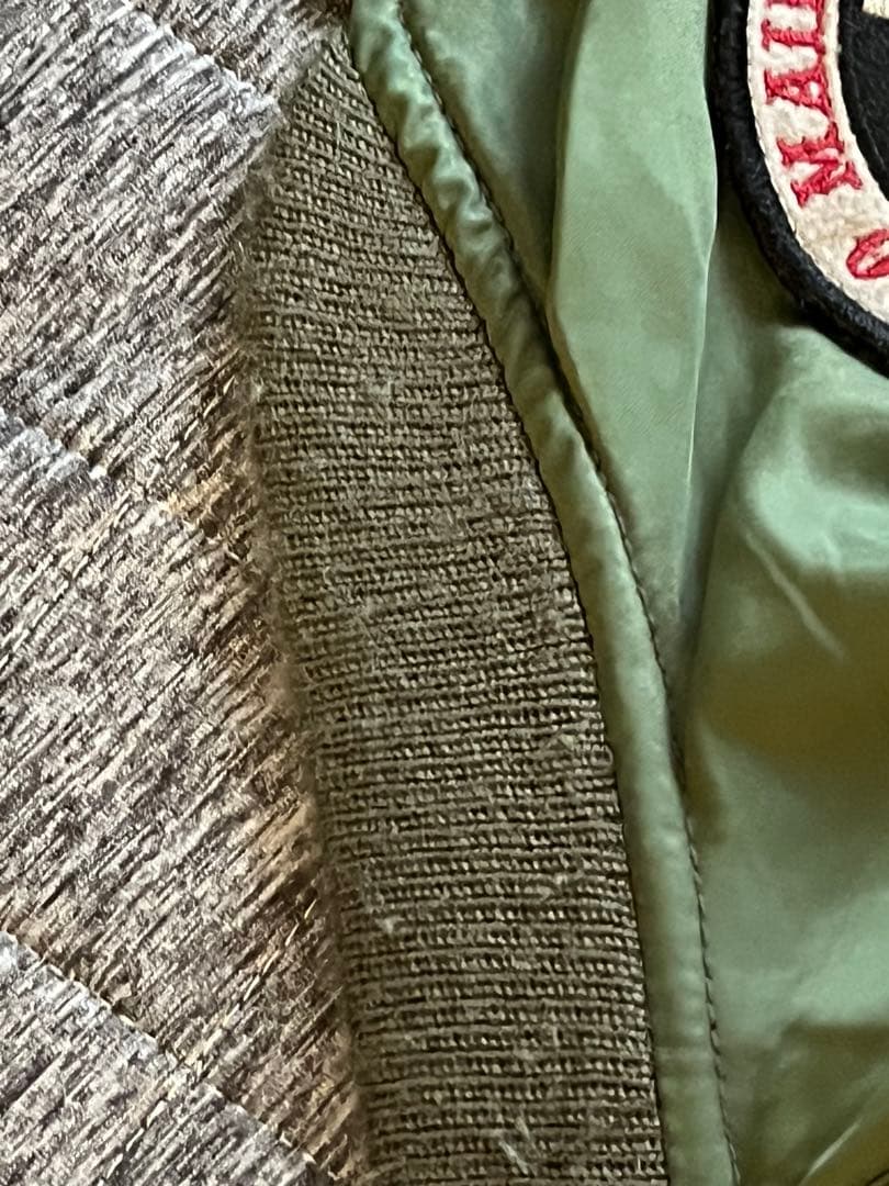 AVIREX ワッペン付き、内側、バックデザイン　MA-1ジャケット 2XL