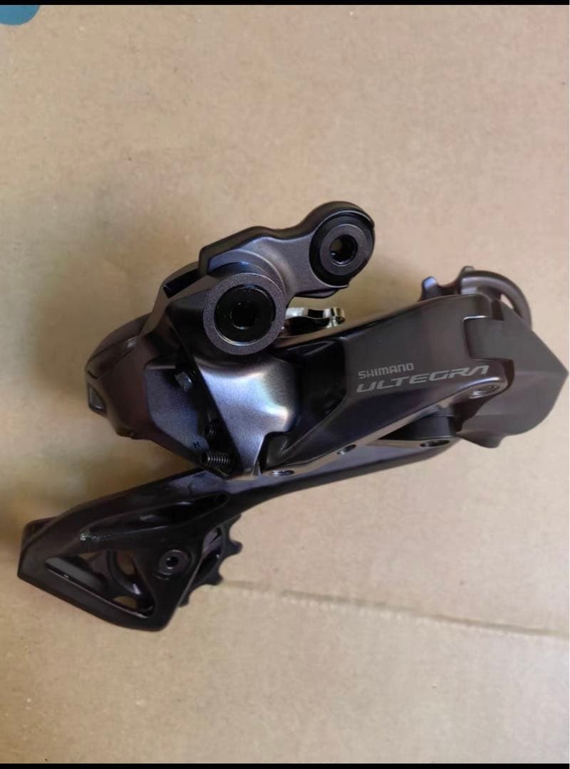 シマノULTEGRA R8100シリーズ 2×12速 コンポセット