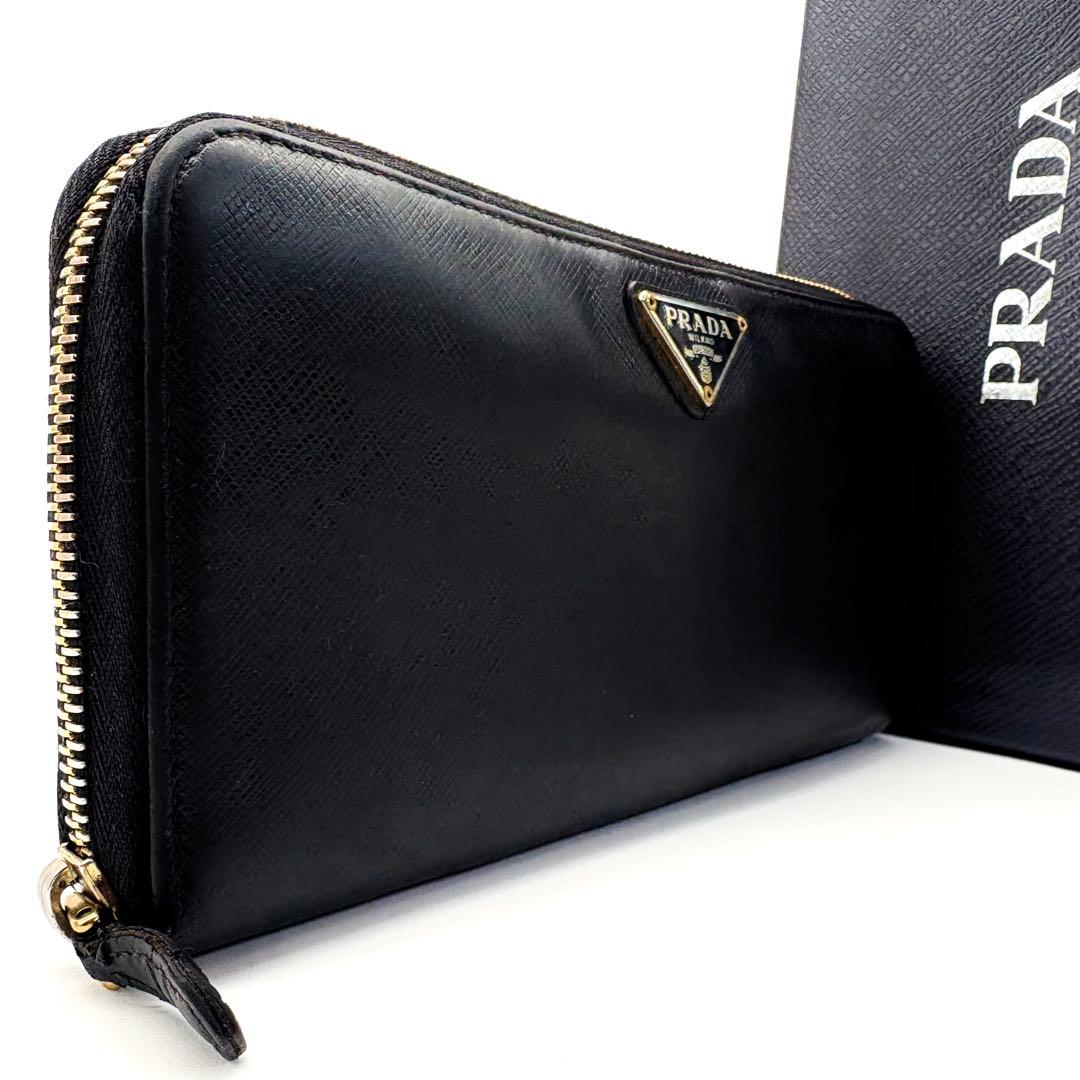 PRADA　三角ロゴ　サフィアーノレザー　ゴールド　ラウンドファスナー　黒