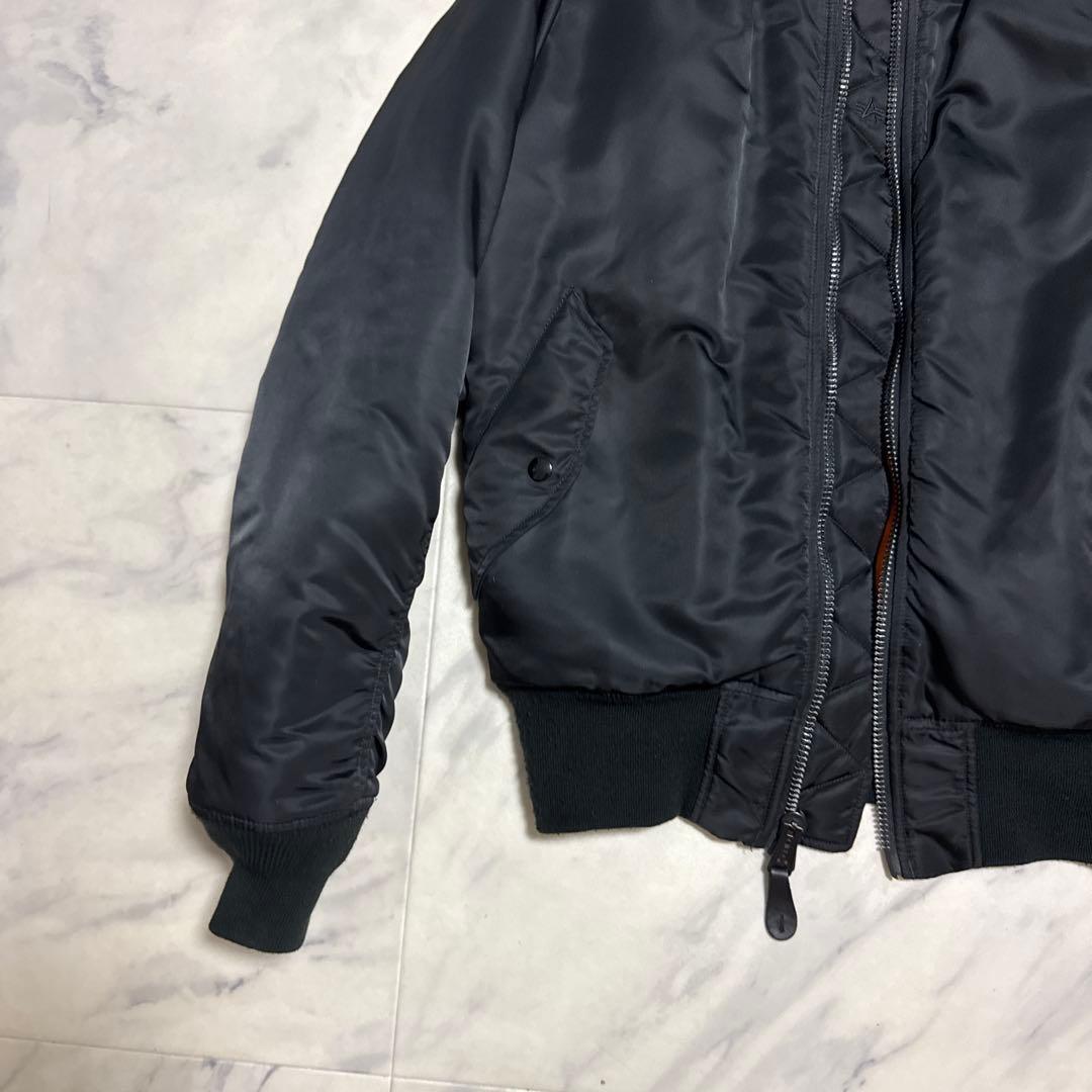 【美品】ALPHA INDUSTRIESブラック MA-1 フライトジャケット