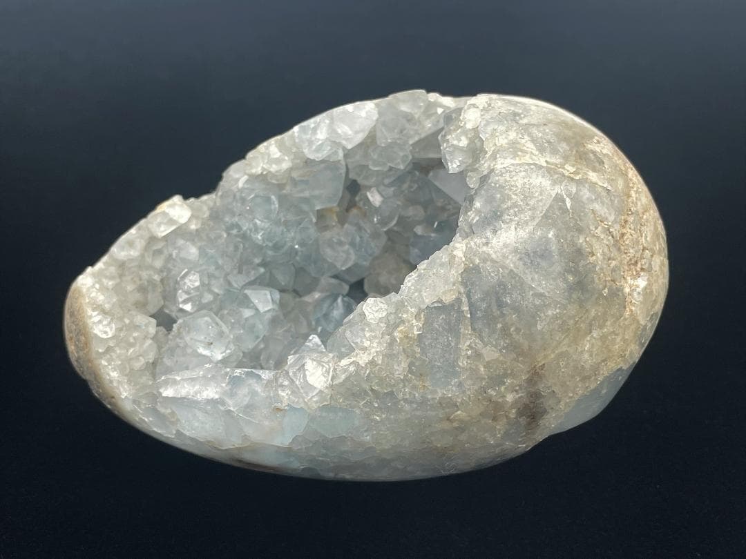 クラスター卵（セレスタイト）