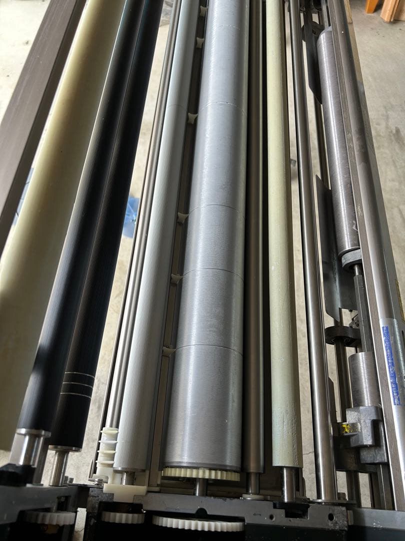 極東産機　REVO HIβシリーズPRIME クロス糊付機