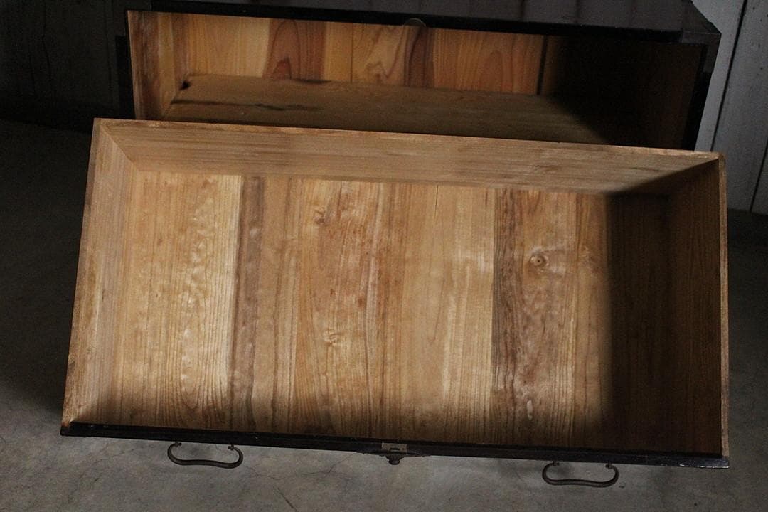 綺麗な丸金具庄内箪笥　2段　タンス　収納　古家具　古民家　時代家具
