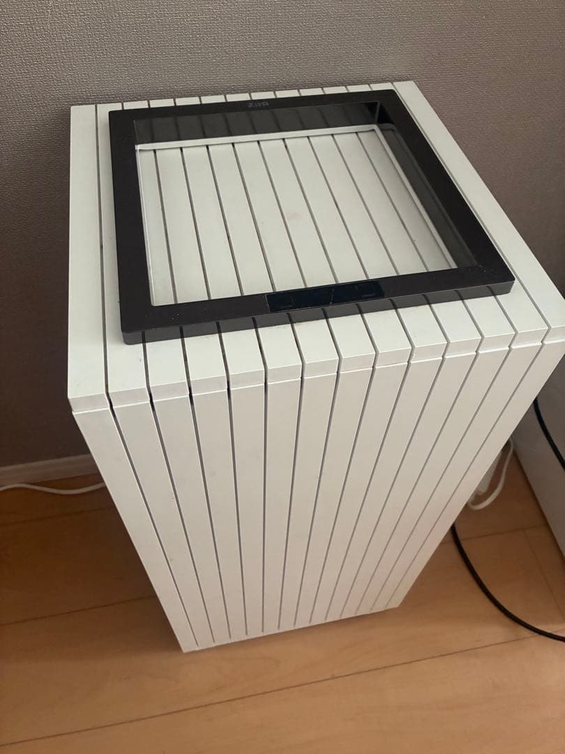 ZitA square ホワイト　白　自動開閉　ゴミ箱