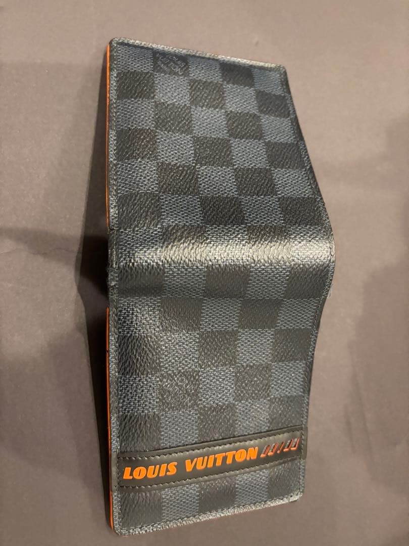 LOUIS VUITTON ダミエ　二つ折り財布　古銭入れ無し　ルイ・ヴィトン