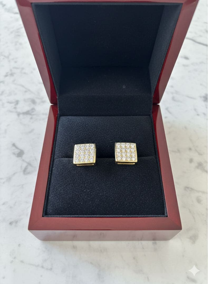 Kyhm　【新品】18k天然ダイヤモンドピアス（推測）