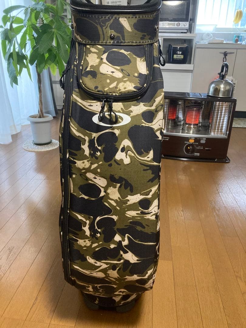 やぁちゃん　OAKLEY 迷彩柄 カモ柄　キャディバッグ