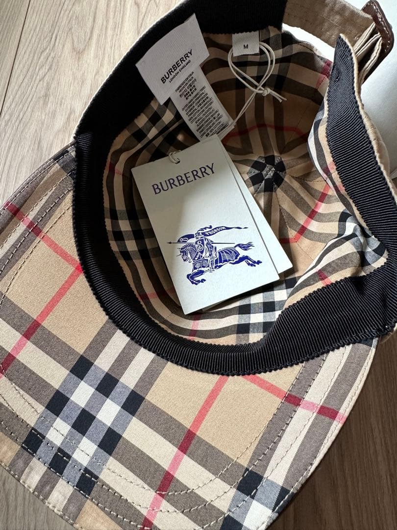 BURBERRY キャップ　ベージュ