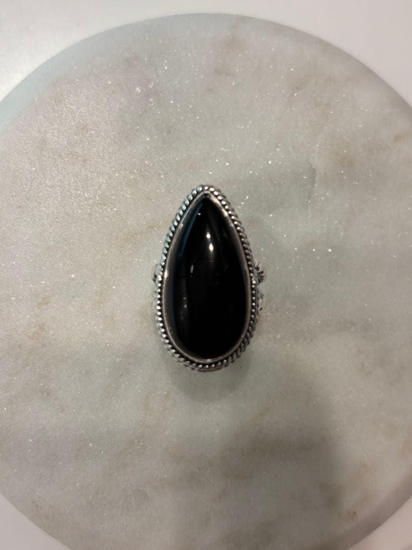 ビジュマム　オニキス　ペアシェイプシルバーリング11号新品