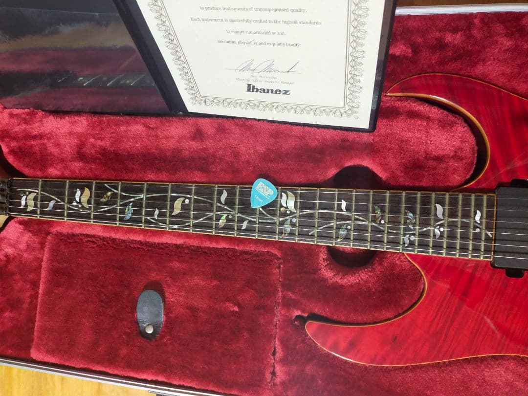 Ibanez エレキギター レッド ケース付き