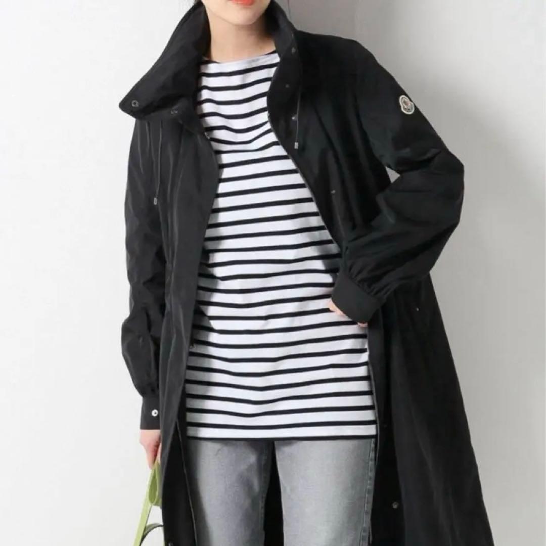 《未使用に近い》モンクレール　ナイロンロングコート