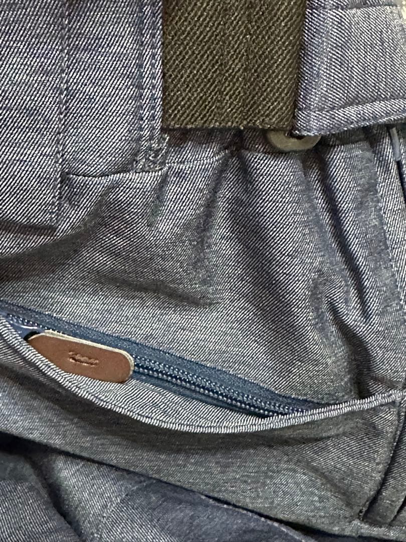 ONYONEスキースノボー雪山ウェア　上下セットメンズ身長180 LL？