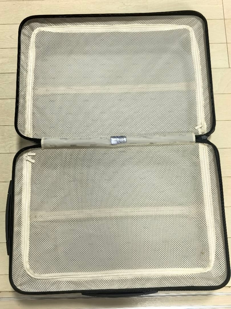 RIMOWA リモワ　スーツ　キャリーケース　サルサエアー４輪　61L