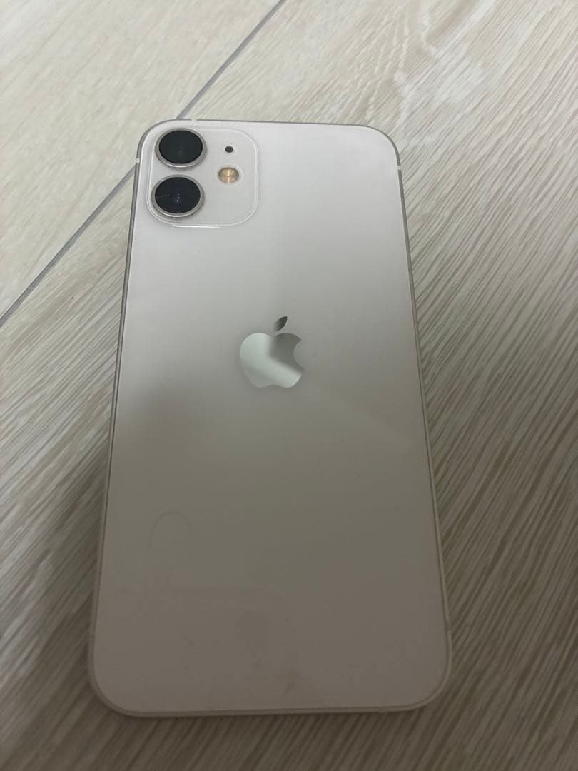 な*つ様 Apple iPhone 12mini ホワイト 本体